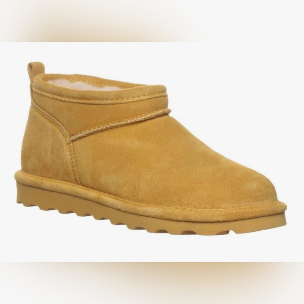 New Bearpaw Size 11M Aged Honey super Shorty Suede Boots